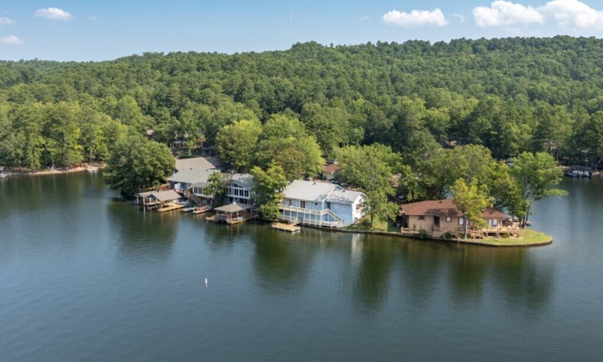 Hot Springs Village House | 13419 - 19 Aldaya Lane
