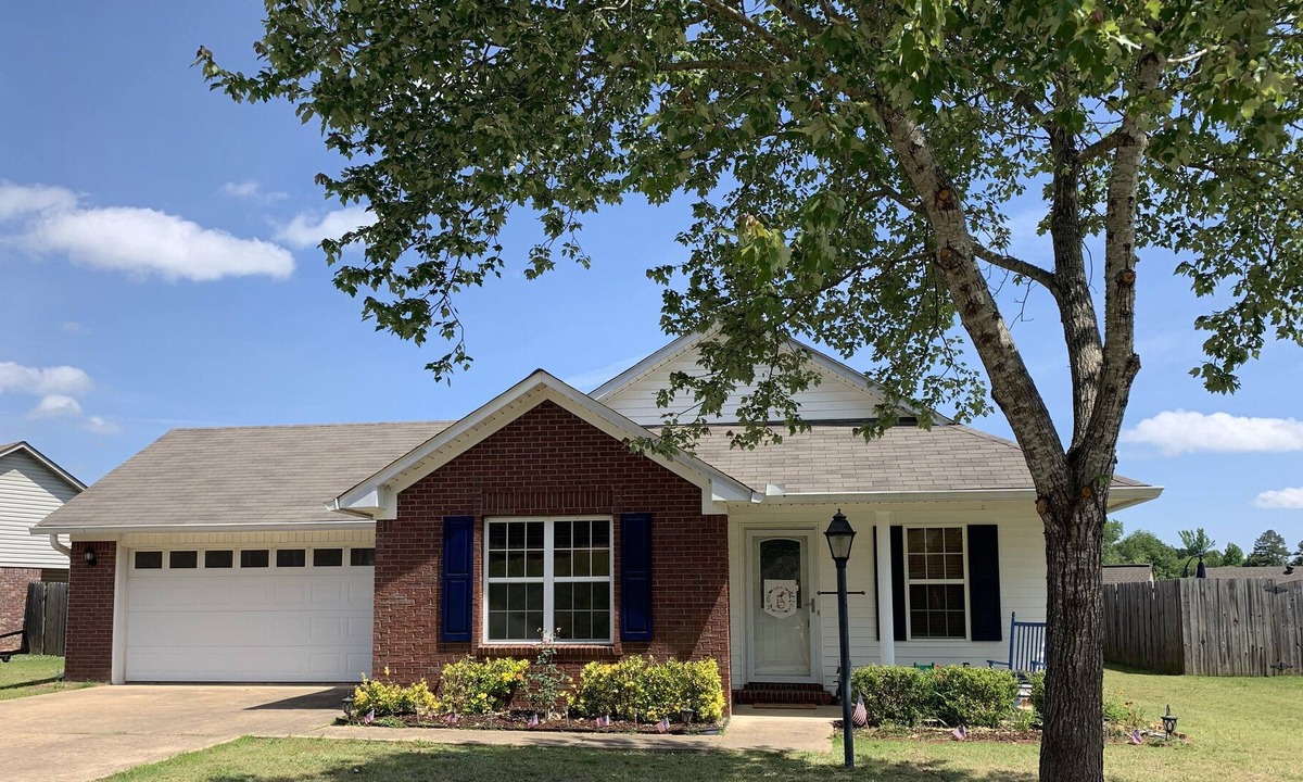Oxford House | 15 minutes to downtown Oxford