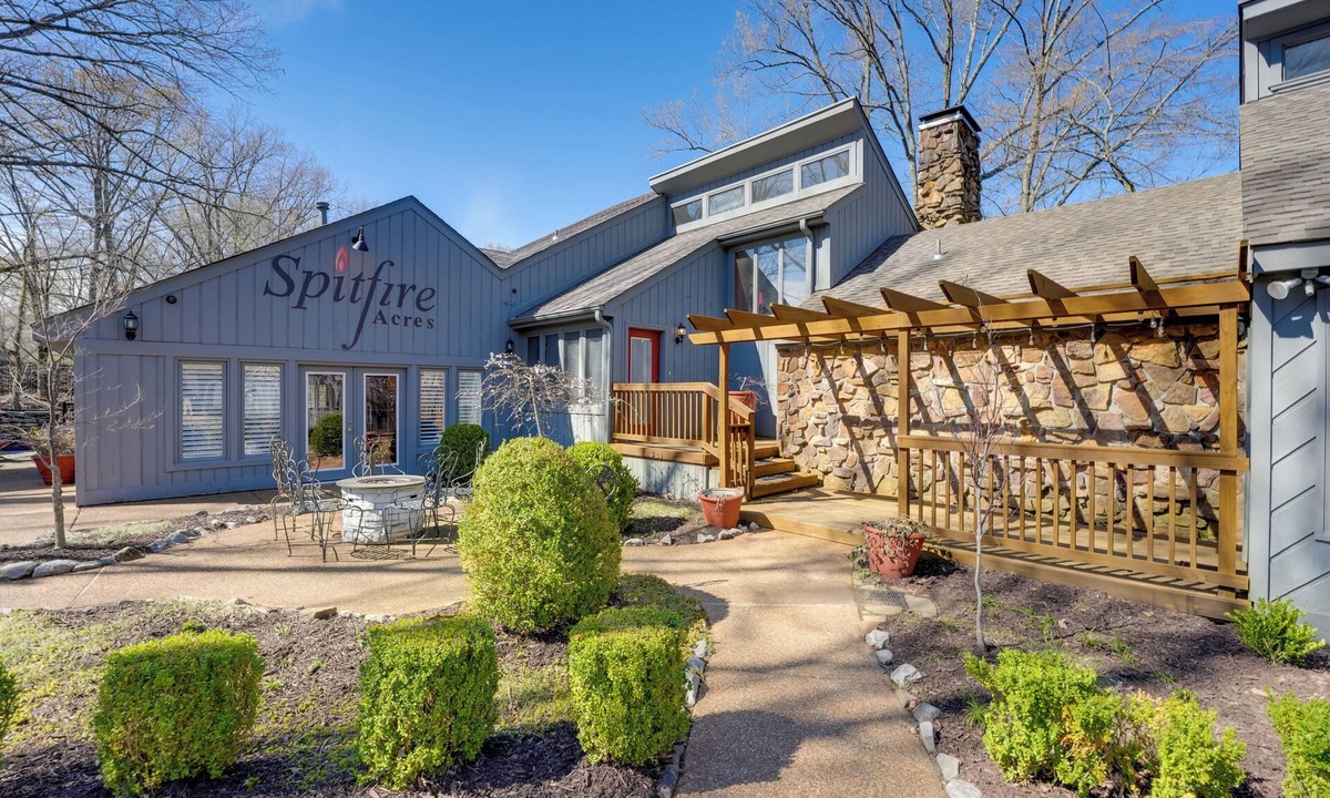 Southaven House | 2 Private Pools! Stunning Southaven Group Getaway