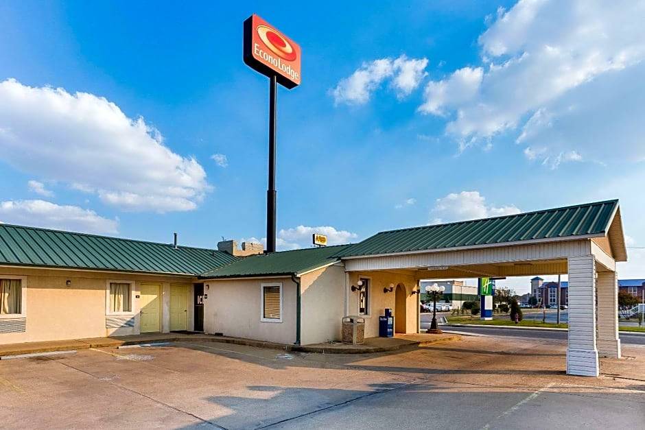 Jonesboro Hotel | 2-Star Hotel ∙ Econo Lodge Jonesboro