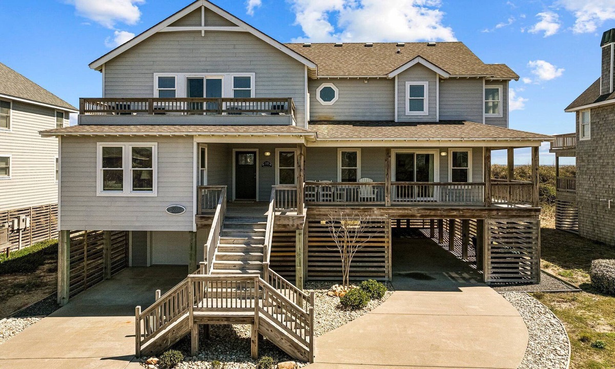 Duck House | 2500 - Cats Pause - Oceanfront Duck Retreat w/Elevator & Views
