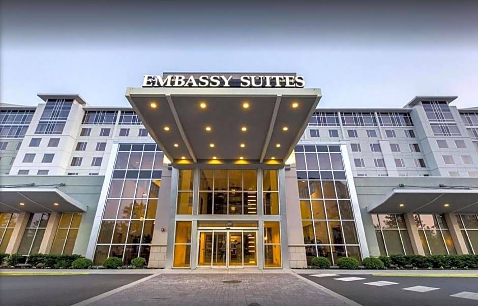 Elizabeth Hotel | 3-Star Hotel ∙ Embassy Suites by Hilton Newark Airport