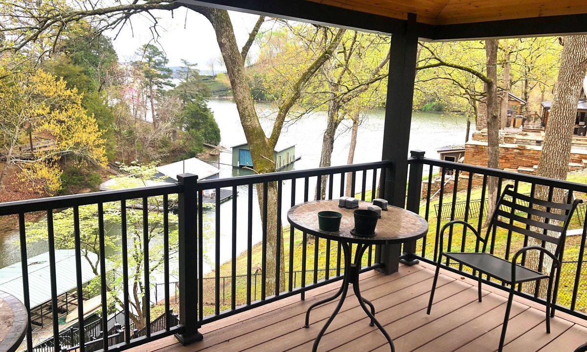 Counce House | 4 bedroom lake house at Pickwick