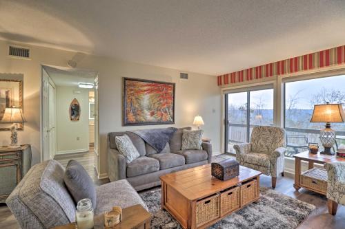 Fairfield Bay House | 4 Mi to Lake: Unit w/Pool Access in Fairfield Bay