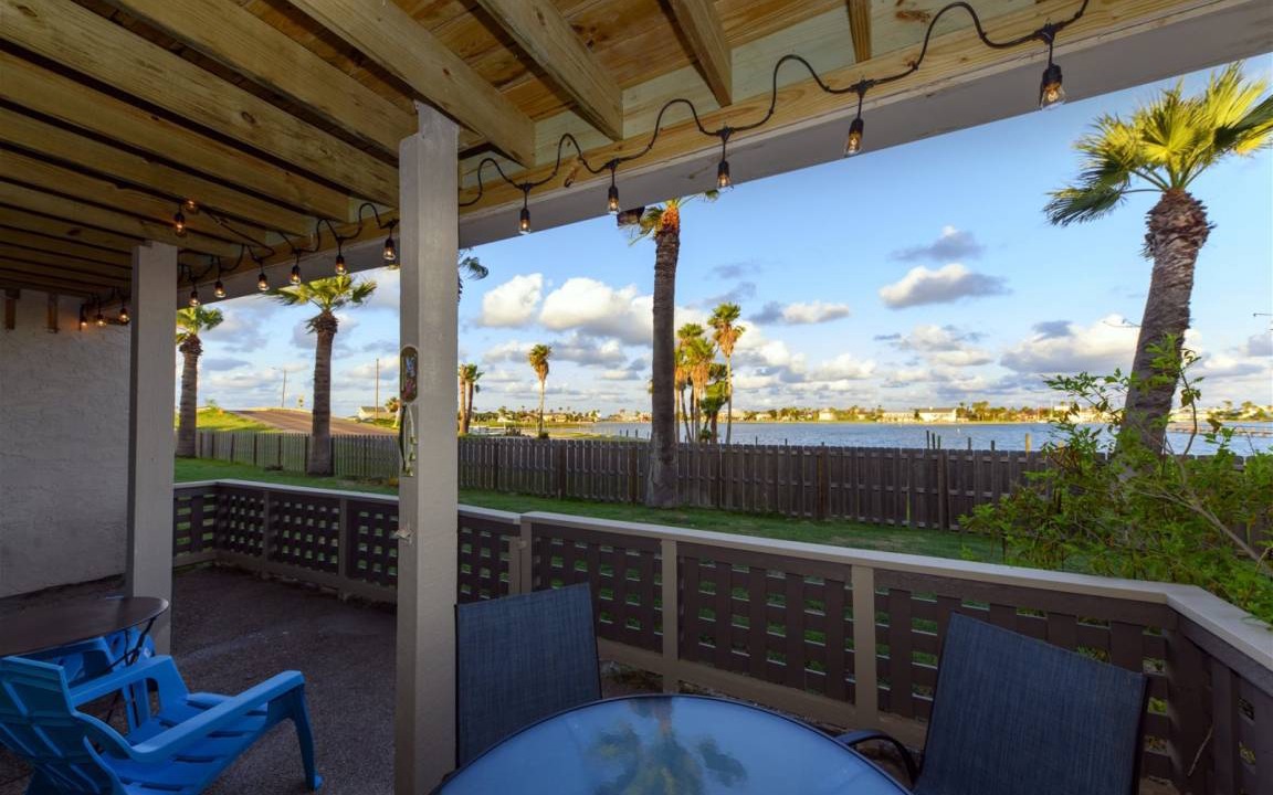 Harbor Oaks Condo | 94 m² Condo ∙ 2 bedrooms ∙ 7 guests