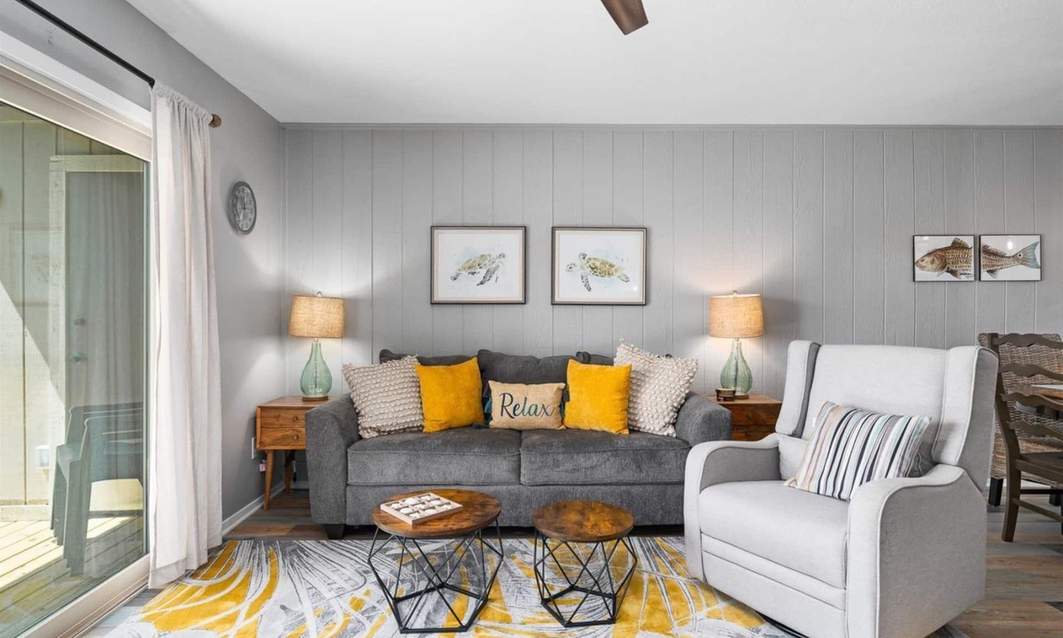 Harbor Oaks Condo | Bay House Condos by Miss Kitty’s