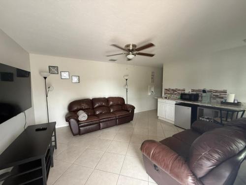Bellevue Terrace House | Bay view suites