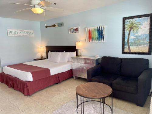 Port Aransas Apartment | Beachgate Condo Suites and Hotel 435