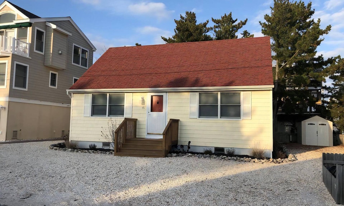 Holgate House | Beachy cape cod perfect for families