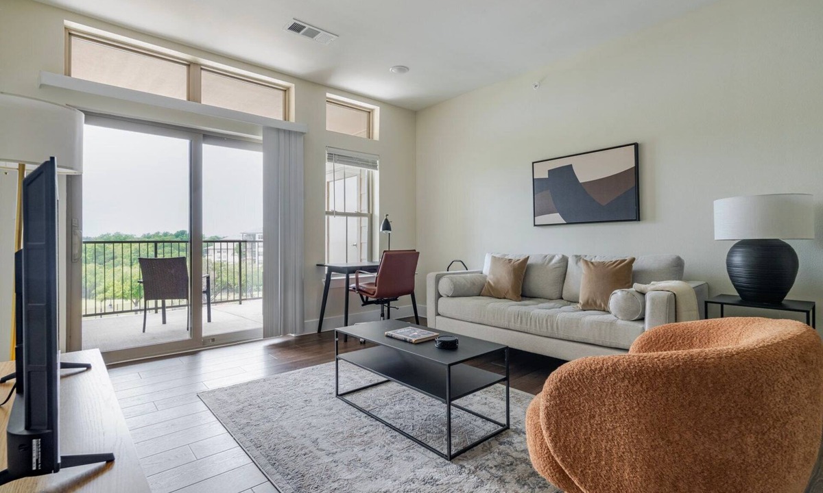 Scofield Farms Apartment | Blueground | Scofield Farms, pool, nr park