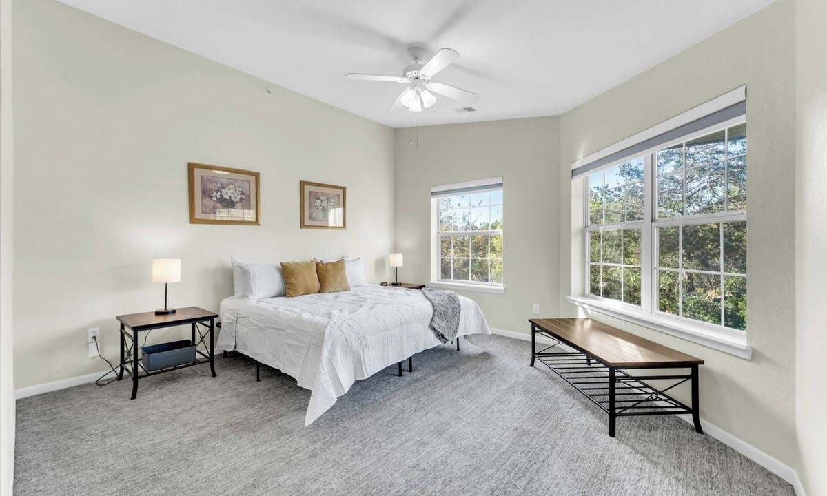 Branson Condo | Branson 2BR Retreat | Jacuzzi + Gym + Pools