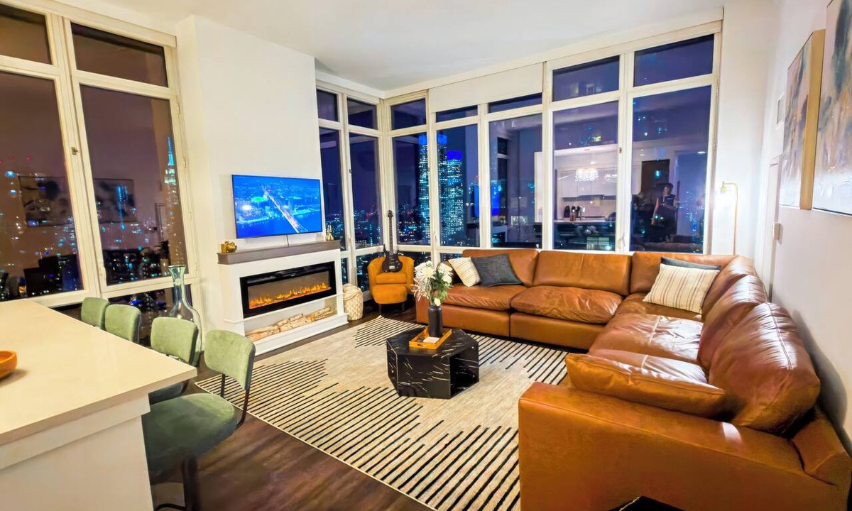 Hell's Kitchen Apartment | Breathtaking NYC Skyline Apartment 2BR 2BA with Fireplace