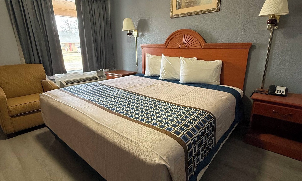 Magnolia Hotel | Budget Inn Magnolia