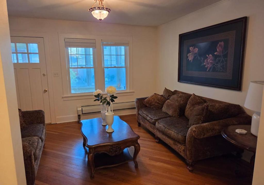 Maplewood House | Charming Bungalow on a end st sits on a park