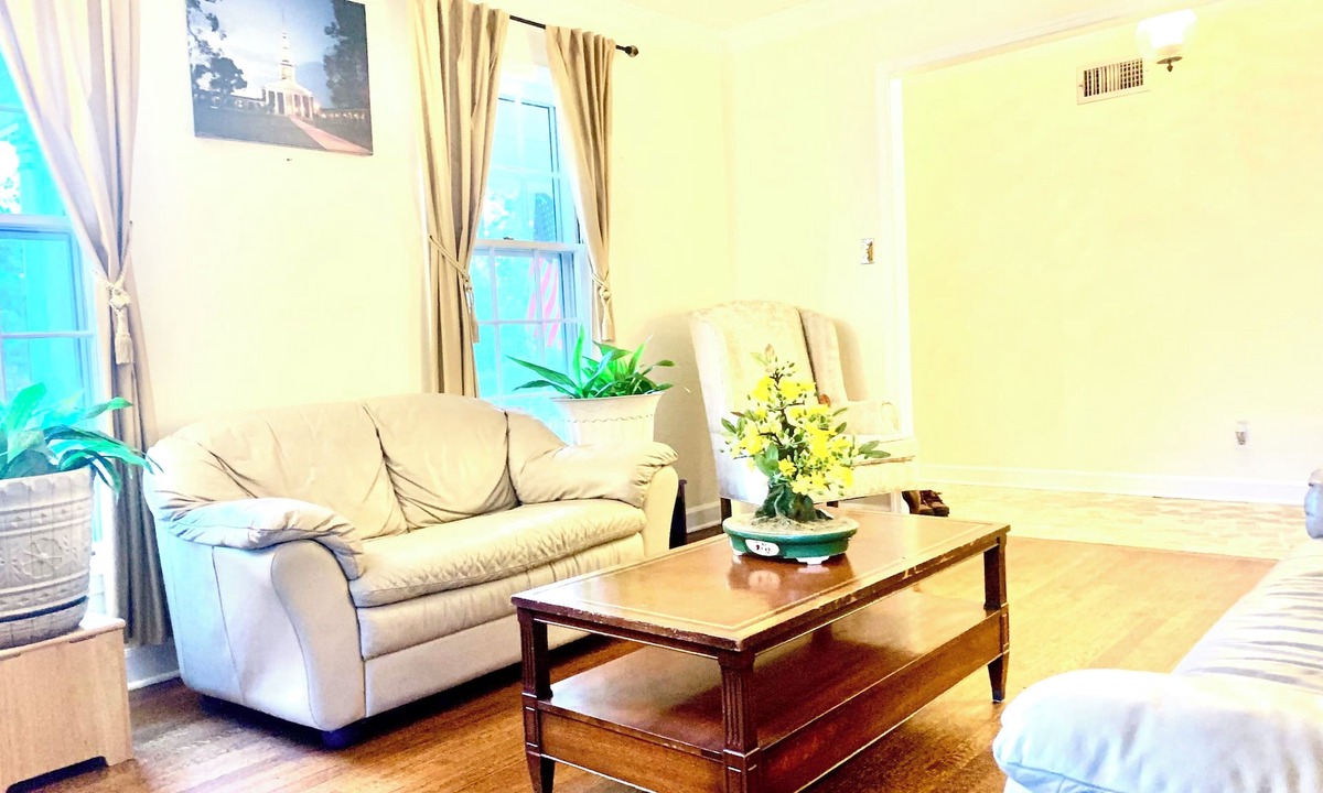 Ellendale House | Charming House 2br-2ba-4beds-Long Stay