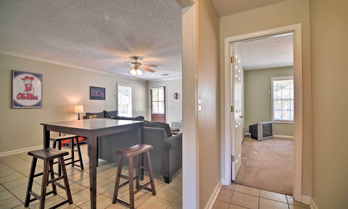 Oxford Cottage | Charming Oxford Home ~ 1 Mi to Ole Miss Campus