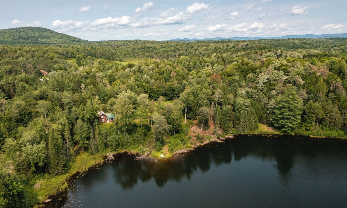 Wolcott House | Clear Pond Cottage a Retreat on Private Pond