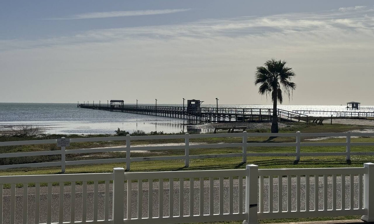 Rockport Condo | Coastal Bay Breeze