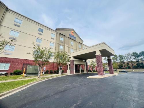 Southwind Hotel | Comfort Inn and Suites Germantown