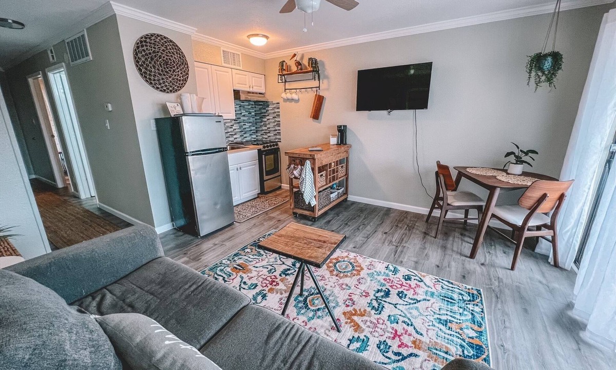 North Beach Condo | Cozy 1-bedroom condo with AC and WiFi in charming Corpus Christi At the beach