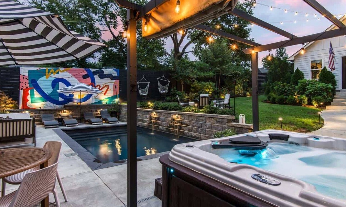 Shelby Hills House | Cozy Bungalow - Pool & Hot Tub 7 min to Broadway
