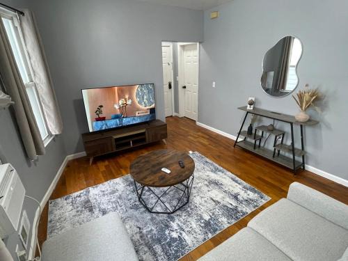 Weequahic Apartment | Cozy Getaway stay in Newark, New Jersey
