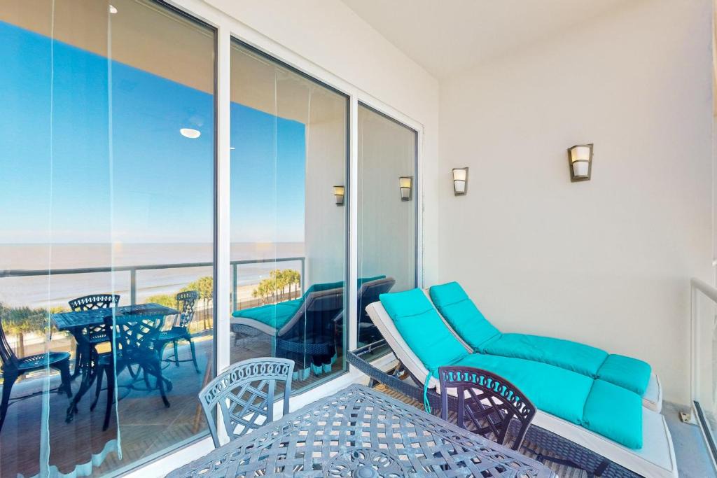 Galveston Apartment | Diamond Beach Resort: Galveston Gem #514