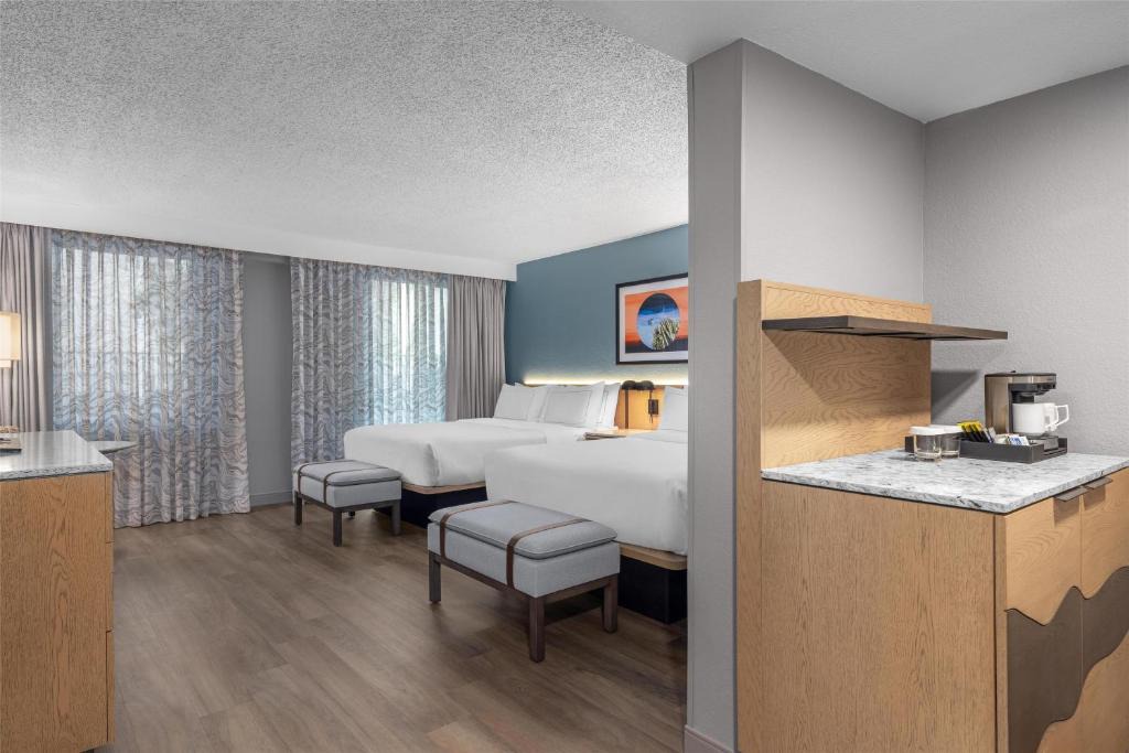 Encanto Hotel | DoubleTree by Hilton Phoenix Midtown