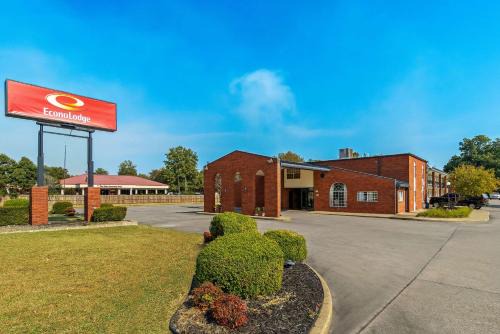 Kennett Cabin | Econo Lodge Kennett