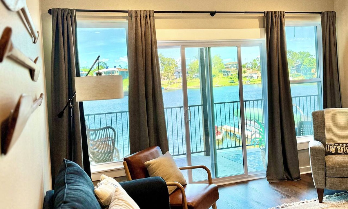 Lake Hamilton Apartment | Escape to Lakefront Walk-in on Lake Hamilton!