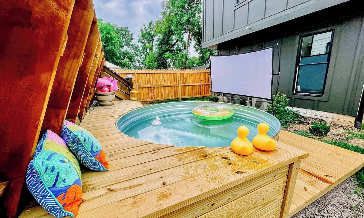 Cleveland Park Condo | Glamorous 3 BDR in East Nashville – Pet Friendly!
