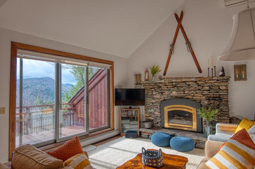 Stockbridge Ski Chalet | Gnome Home Mountain Ski Chalet w/Sauna Killington