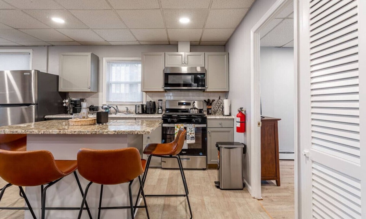 Constable Hook House | Grand Mansion 9BR-5BA-24Beds | MetLife-NYC-Parking