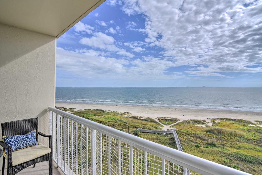 Galveston House | Heated Pool + Gulf View: Galvestonian Resort Condo