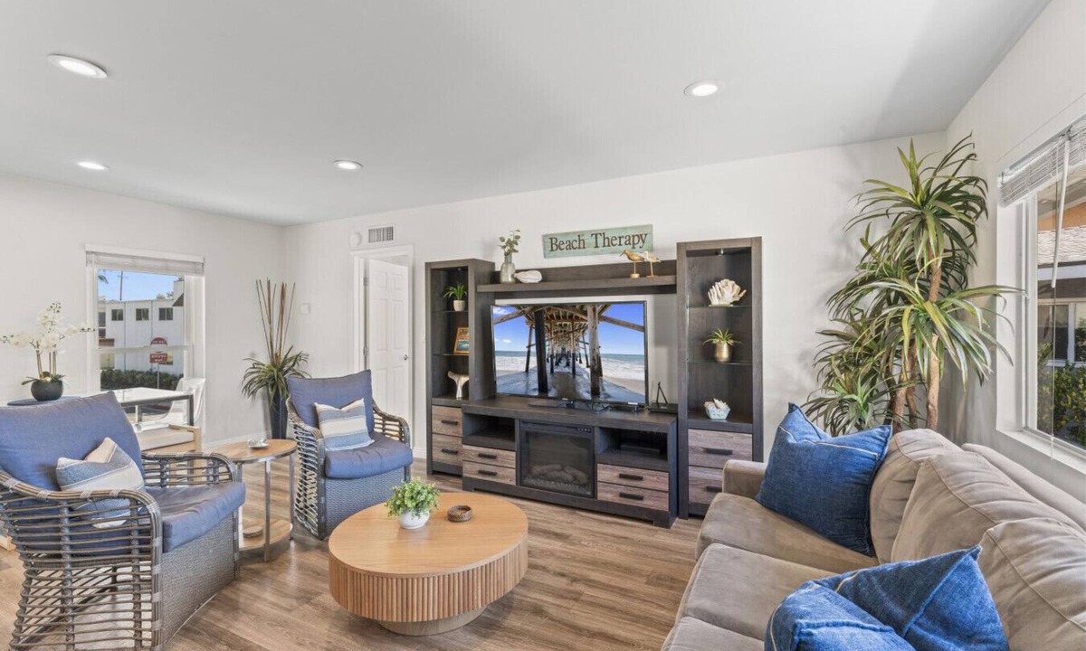 San Clemente Villa | Hideaway D- Walk to the beach, Downtown, AC!