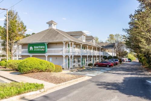 Norcross Hotel | HomeTowne Studios by Red Roof Atlanta - Norcross South