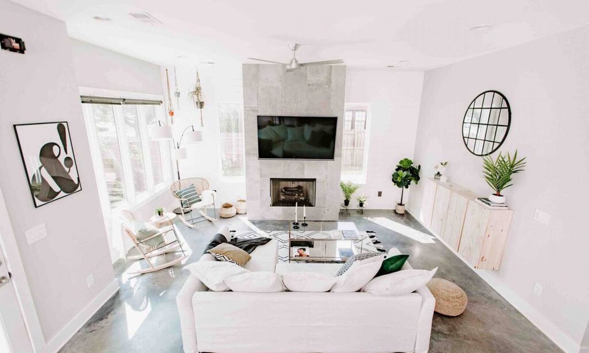 Inglewood House | House with Fenced-In Yard and Rooftop Deck, 3 miles to Downtown