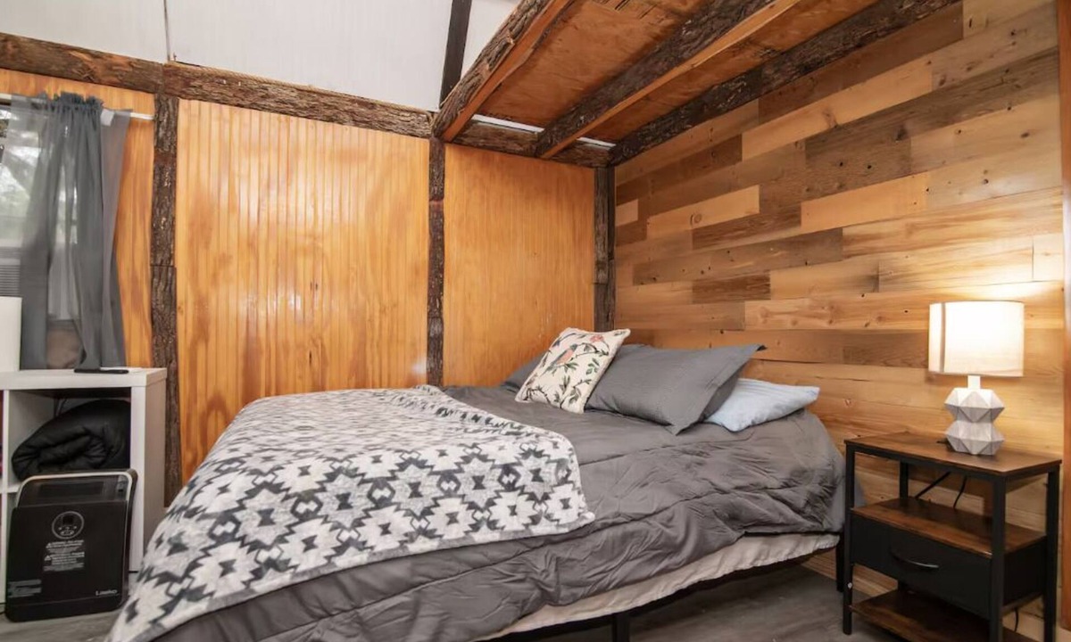 Murfreesboro Cabin | Hunter Cabin at Crater Diamonds