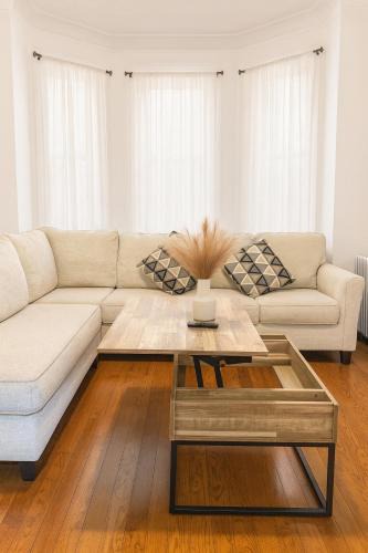 The Heights Apartment | Jersey City Gem Near NYC - 2 Bedroom Apartment