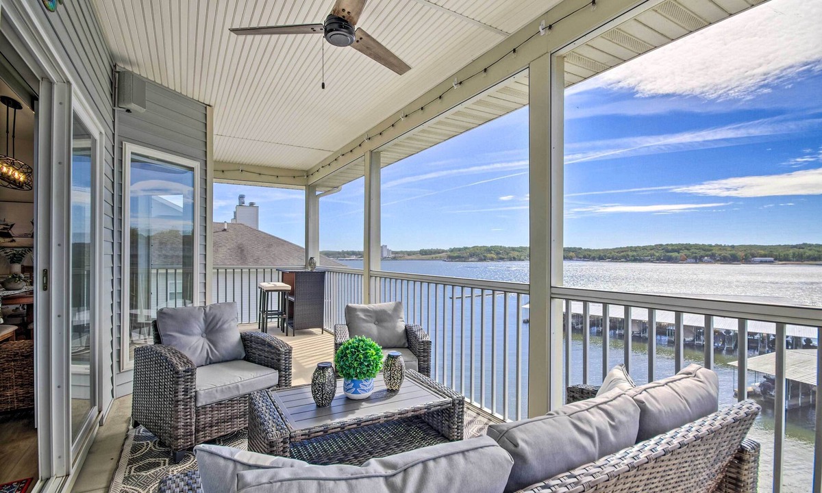 Village of Four Seasons Apartment | Lake Views & Boat Slip: Lake Ozark Condo!