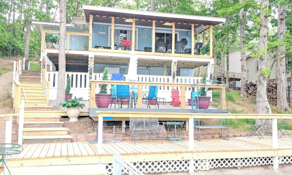 Lake Hamilton Cabin | Lakefront Cottage Retreat - 5 Miles from Oaklawn