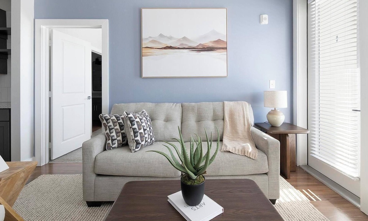 Ferndale Apartment | Landing | Stunning 2BD, Yoga Studio, Gym