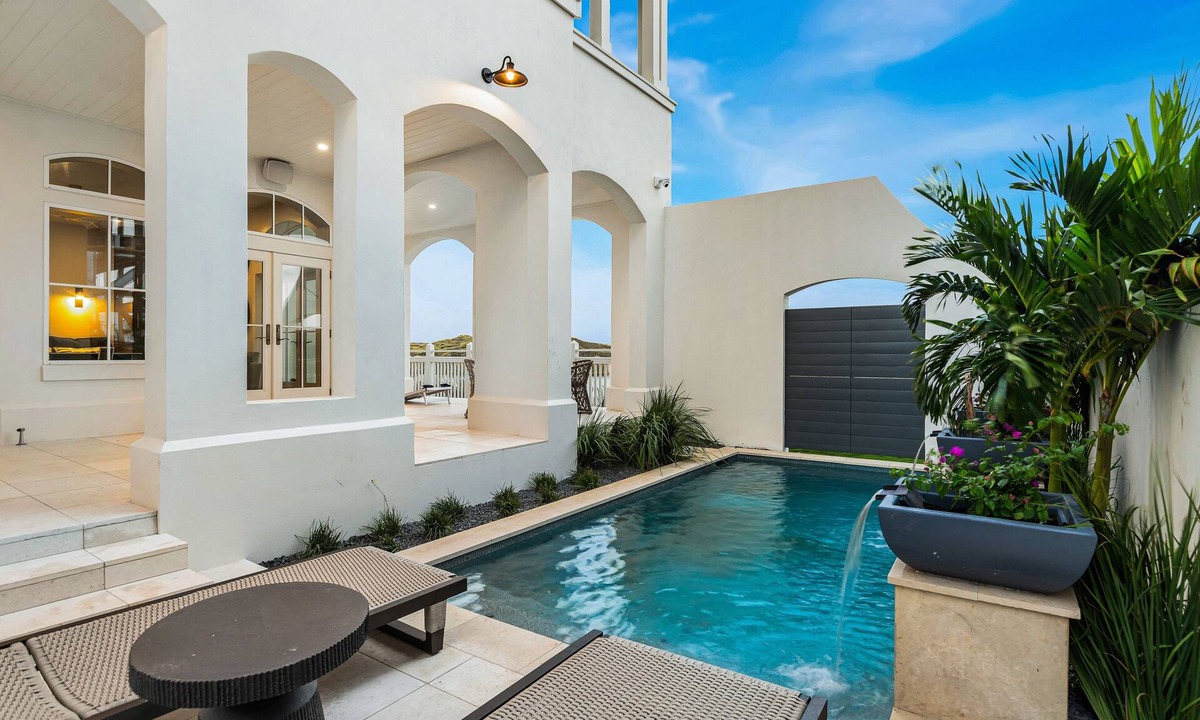 Port Aransas House | Large Luxury Home w/stunning views, private pool & resort pool, beach, & more
