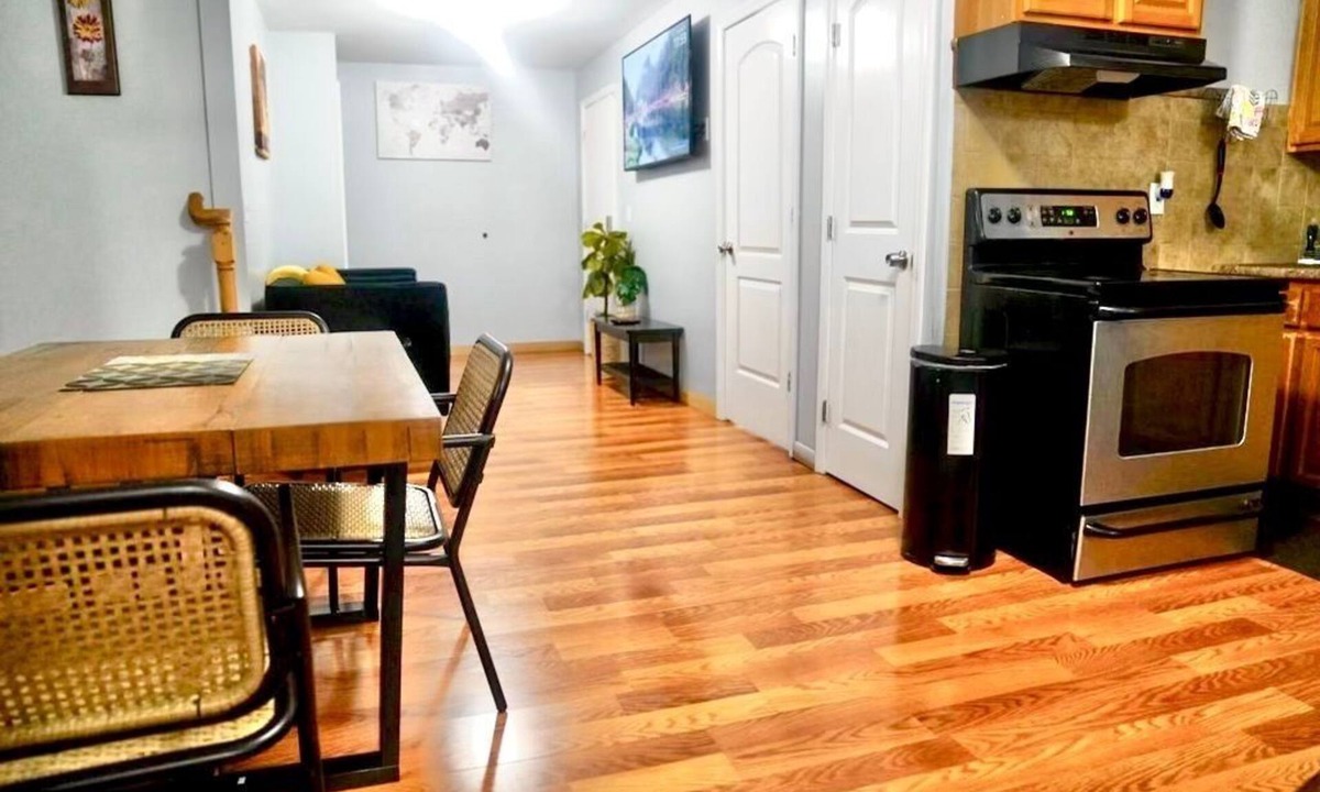 Ampere Apartment | Lovely Loft Near NYC, EWR & American Dream Mall