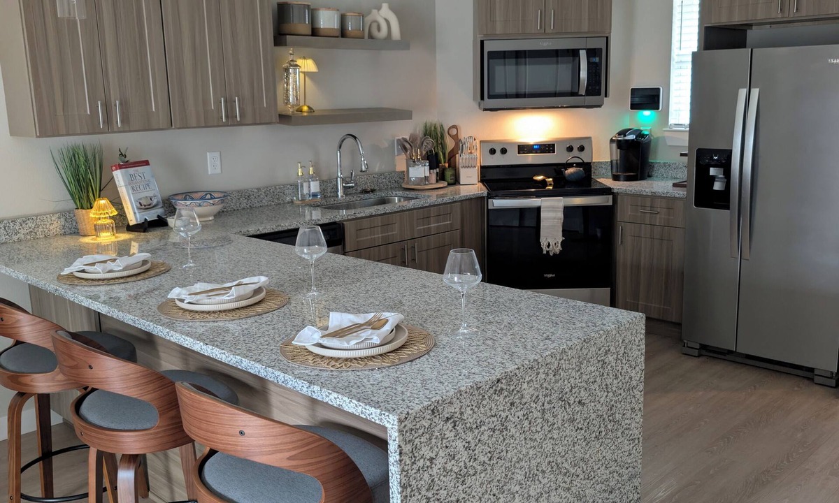 Waldron House | Luxury 1BR Home Private Modern Near World Cup Venues