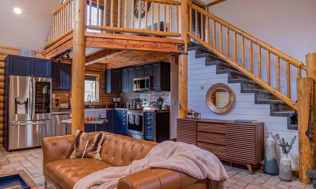 Samak Cabin | Luxury Cabin at Mirror Lake Retreat