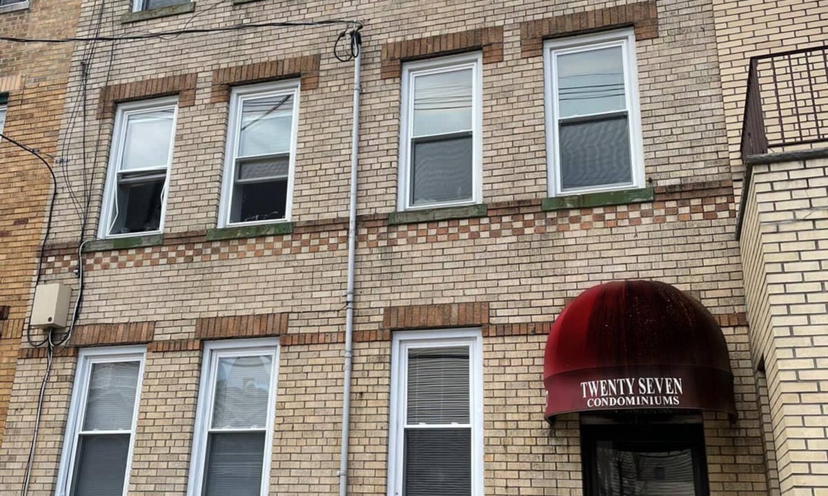 West New York Apartment | Minutes to Midtown NYC, sunny, super clean modern 2 bedroom beautiful apartment