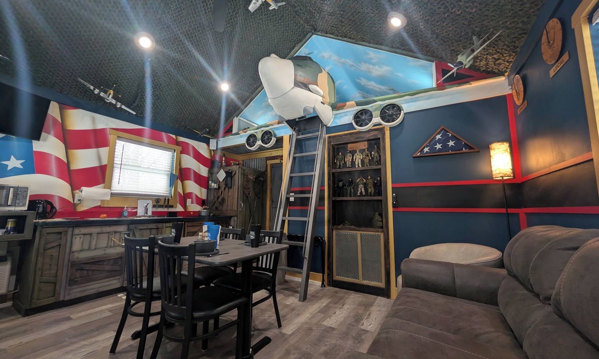 Vinita House | Mission Base- Soaking Tub, Firepit & Woodland Escape- Rt. 66-Whimsy Waypoint