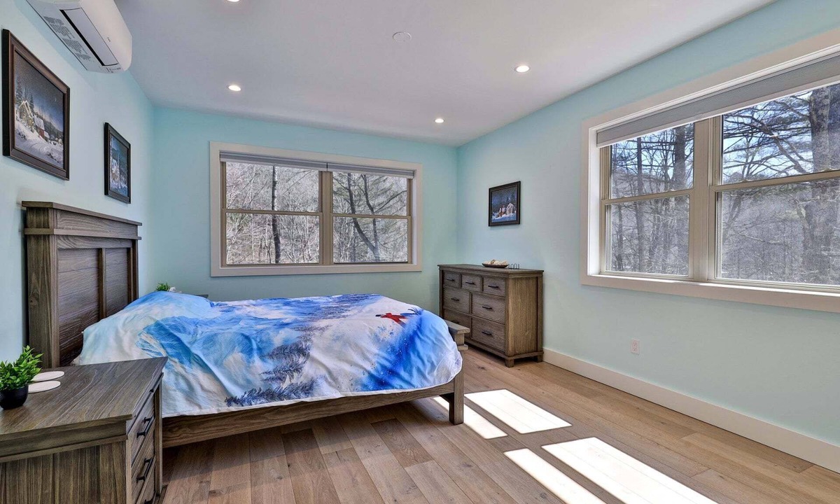 Pittsfield House | NEW! Smart 3BR Basecamp w/Hot Tub, AC, EV Charger & Flat Parking