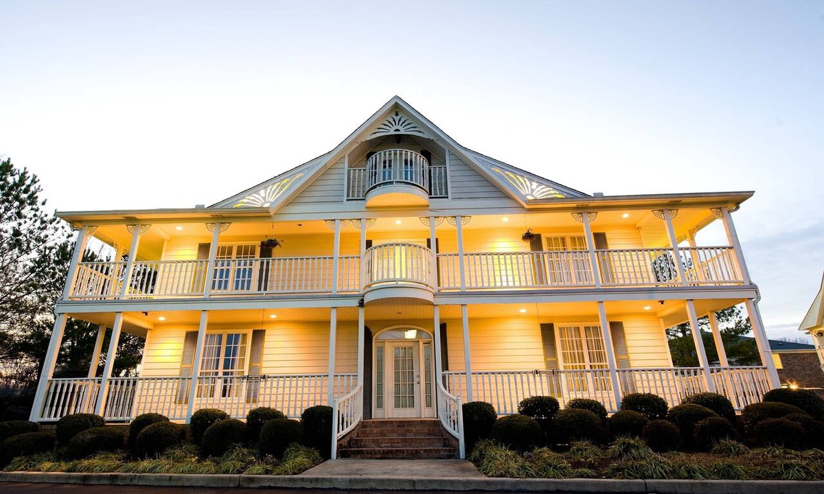 Millington Hotel | Plantation Oaks Suites & Inn Millington